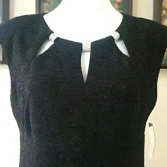 R&M Richards Black Dress  - Picture 4 of 12